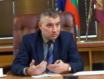 Проф. д-р Димитър Димитров, ректорът на УНСС, пред в. „Труд“: Мислим за онлайн изпити и кандидатстудентска кампания